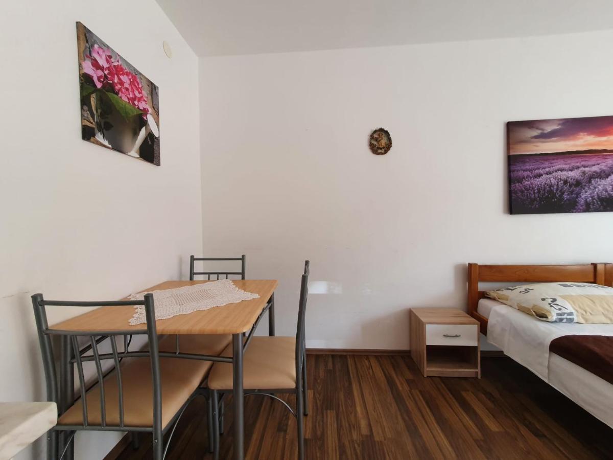 Apartments Topalovic Kostrena Exterior photo
