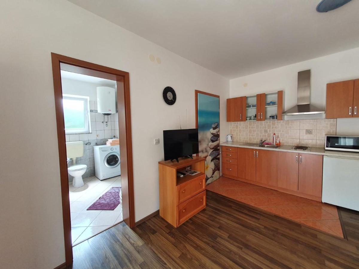 Apartments Topalovic Kostrena Exterior photo