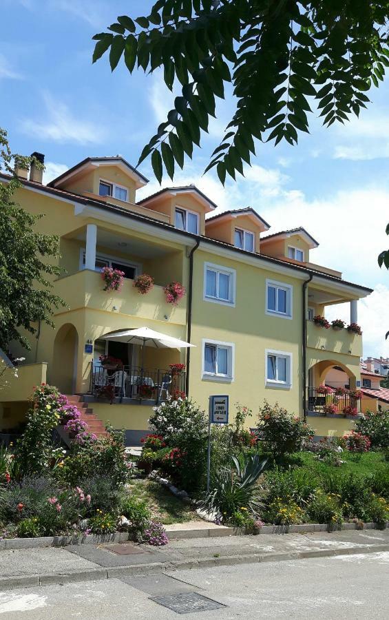 Apartments Topalovic Kostrena Exterior photo